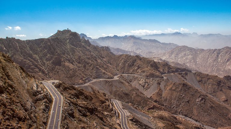 alhada-road.jpg