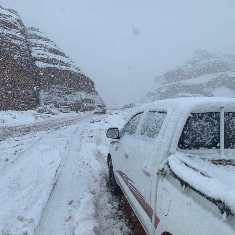 Snowing-In-Some-Parts-Of-Saudi-Arabia2.jpg