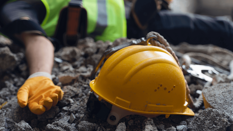 construction-accident-construction-helmet.png