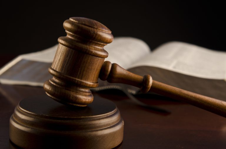 gavel2.jpg