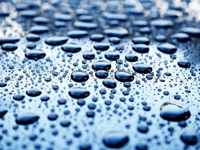 molecule-molecules-beads-droplets-water-form-surface.jpg