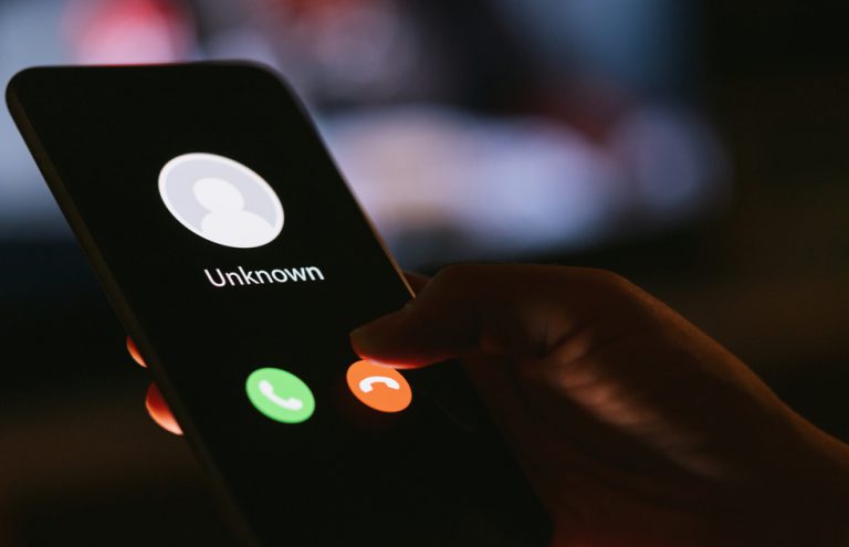 Cellphone_getting_scam_call.jpg