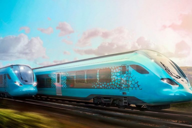 ajel-english_2023-10_e46269c7-8ab9-4575-83b9-73139bca773a_1220_cw_news_talgo_hydrogen_train1.jpg