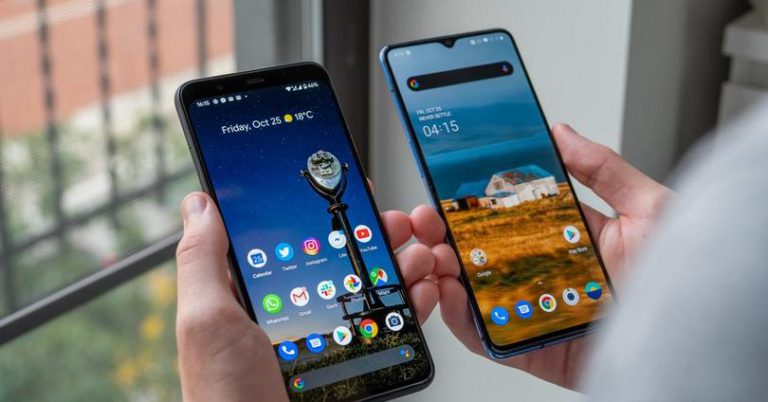 dos-moviles-en-la-mano.jpg