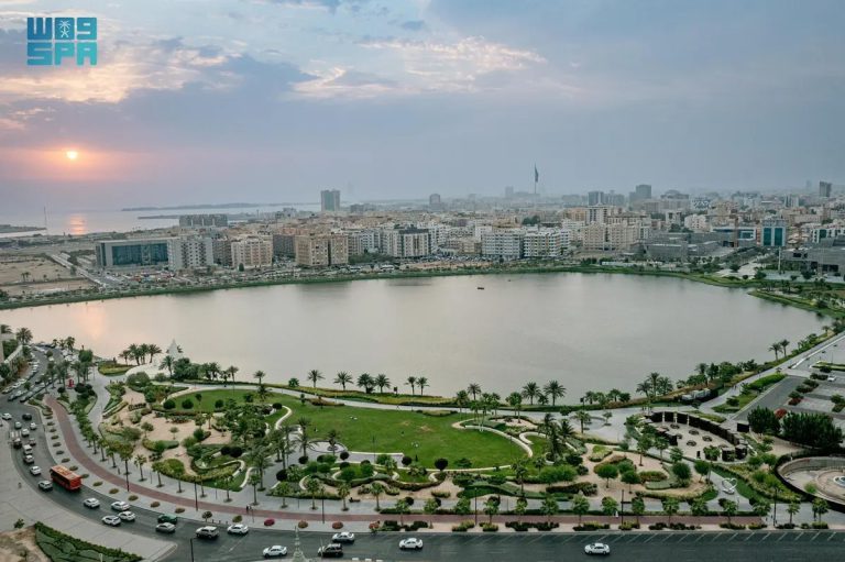 jeddahlake.jpg