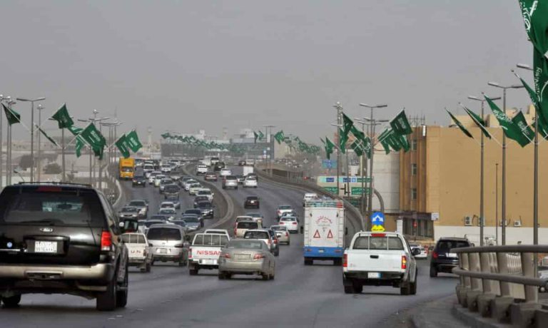 Can-I-drive-in-Saudi-Arabia-using-my-GCC-or-international-Driving-License-Saudi-Expatriates.com-min.jpg