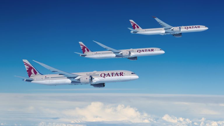 Boeing_QTR_widebodies_in_flight.jpg